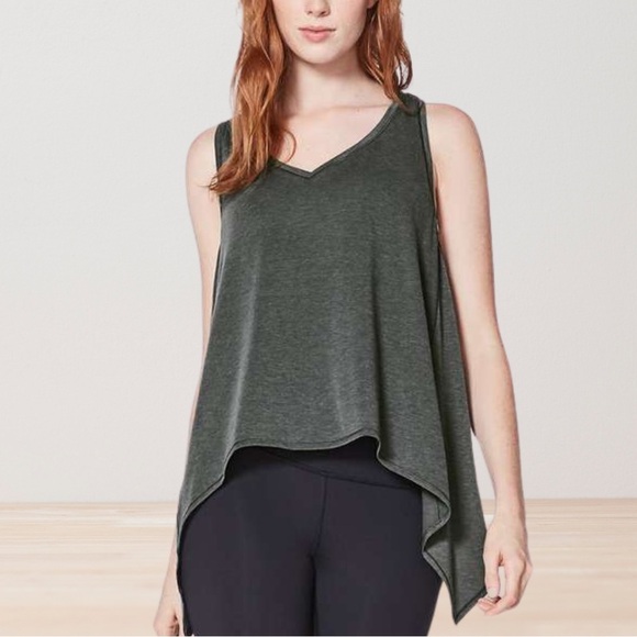 Lululemon Watch Me Flip Tank - Picture 1 of 6